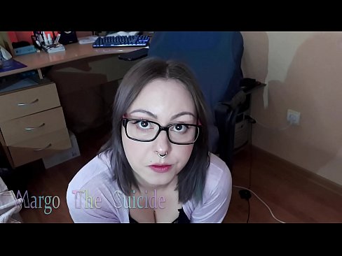 ❤️ Neska sexy betaurrekoekin dildoa zurrupatzen du kameraren aurrean ❤❌ Kalitatezko pornoa gurean eu.tubsexer-porn.ru ️❤