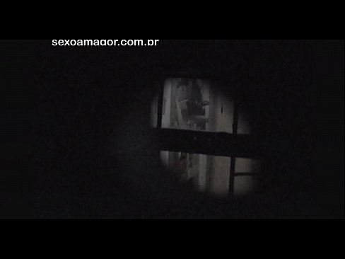 ❤️ Blondie ezkutuan grabatzen du auzoko voyeur batek adreilu hutsen atzean ezkutatuta ❤❌ Kalitatezko pornoa gurean eu.tubsexer-porn.ru ️❤
