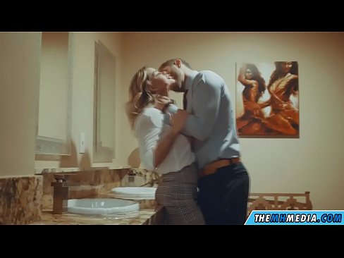❤️ Ilehoria busti batek komun publiko batean seduzitzen zaituenean ❤❌ Kalitatezko pornoa gurean eu.tubsexer-porn.ru ️❤